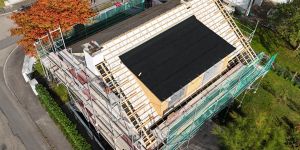dachsanierung von holzbau h&ouml;fer mit drohne